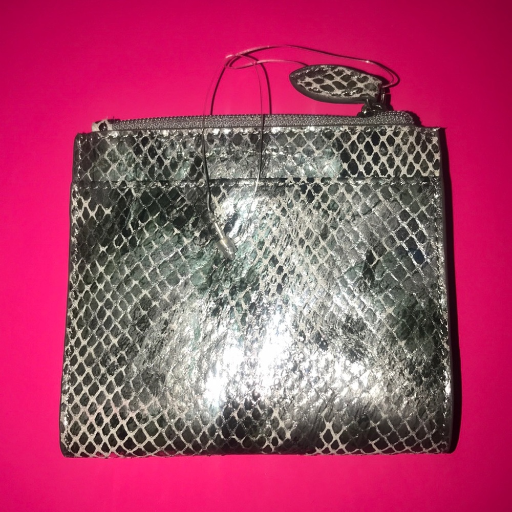 LODIS WALLET!! - Picture 4 of 8